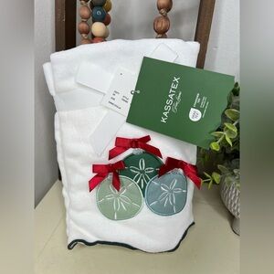 Brand New-Kassatex -Set of 2 - Sand dollar Holiday Hand Towels